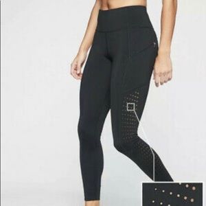 Athleta 7/8 Contender Laser Cut Tights Leggings
